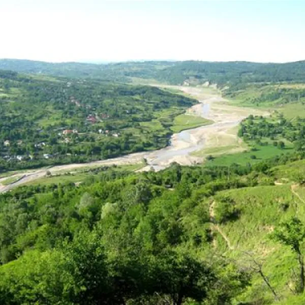 camping-la-tara-mucestidanulesti-fznnt
