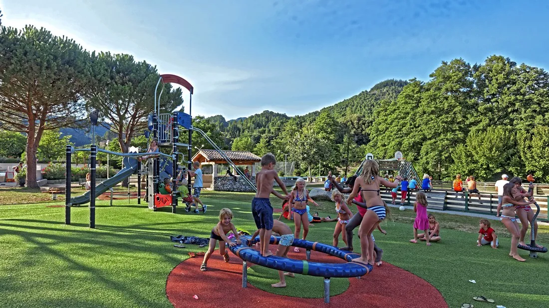 camping-mas-de-la-cam-st-jean-du-gard-lr8c5