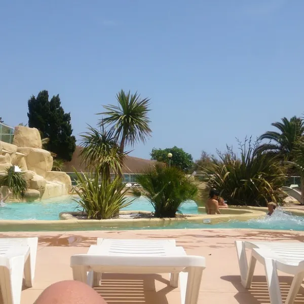 les-flots-bleus-vias-mediterrannee-y80hq