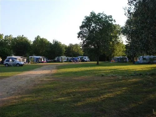 camping-de-oosterdriessen-eijsden-y16ul