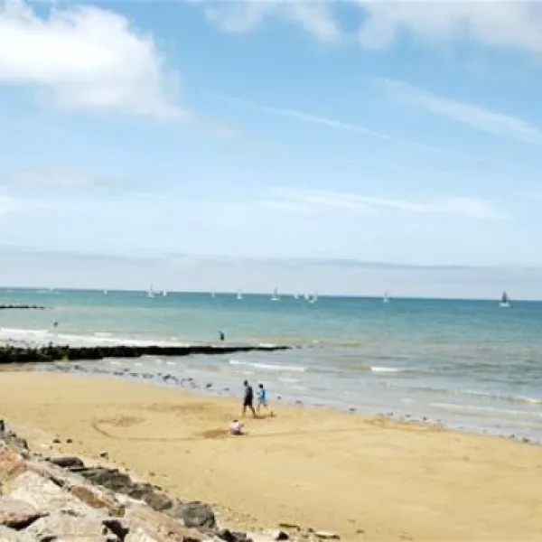 camping-municipal-le-champ-de-course-courseulles-sur-mer-s1fyf
