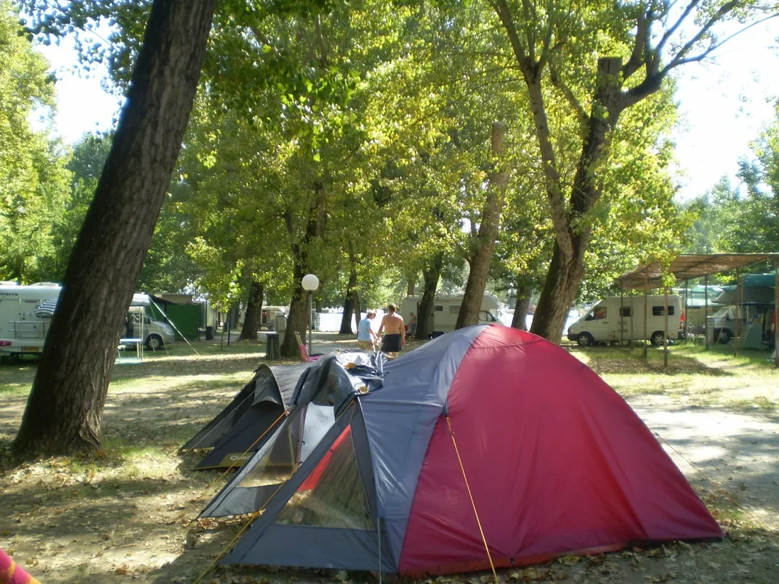 campeggio-listro-castiglione-del-lago-kzemm
