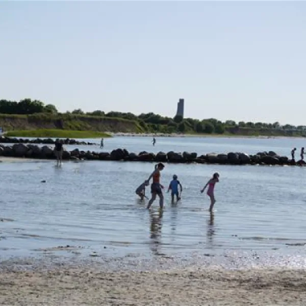 ostseecamp-kliff-stein-bei-laboe-cqcmp