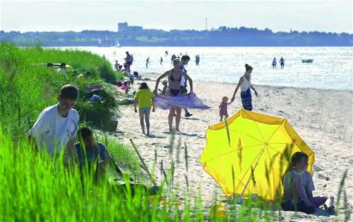ostseecamp-kliff-stein-bei-laboe-jhhbc