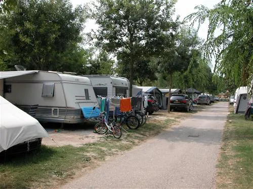 campeggio-piani-di-clodia-lazise-sul-garda-nfflh
