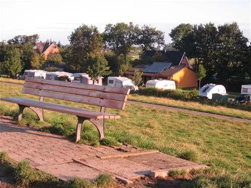 elbdeich-camping-kollmar-kollmar-bei-elmshorn-dhaux