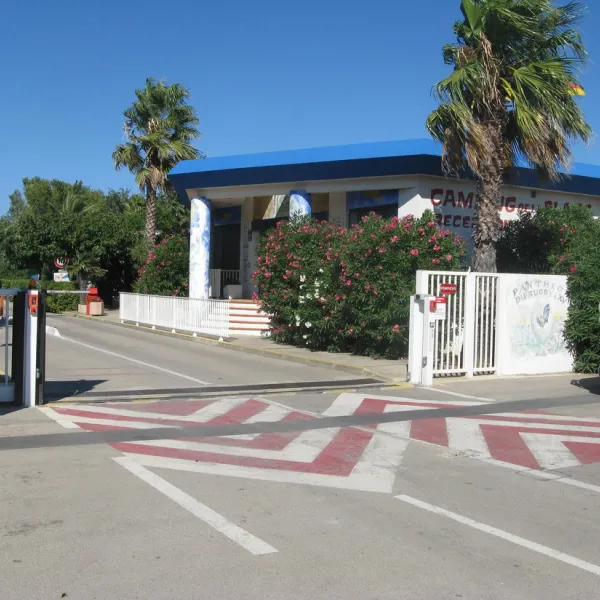 municipal-de-la-plage-ste-marie-la-mer-uid6v
