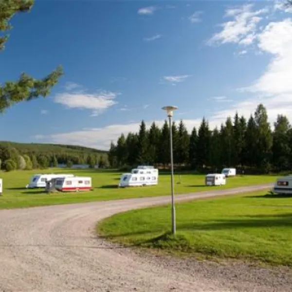 iso-kirja-camping-keuruu-horfn
