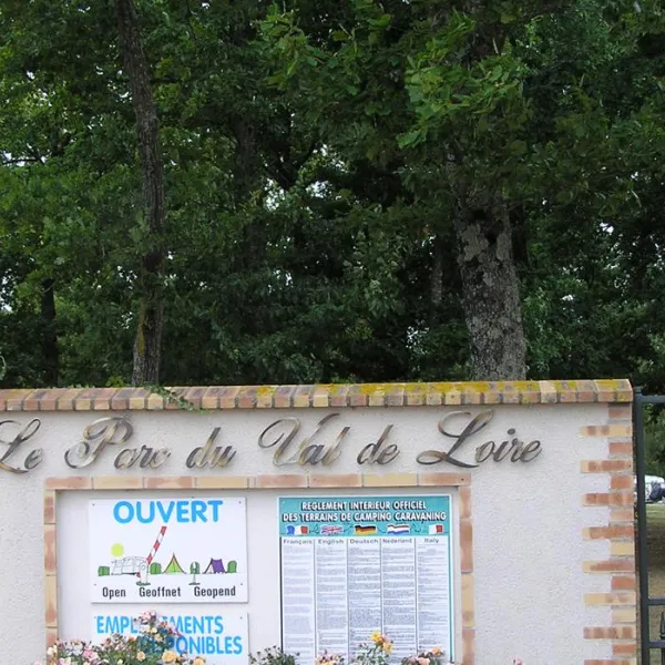 yelloh-village-parc-du-val-de-loire-mesland-byexr