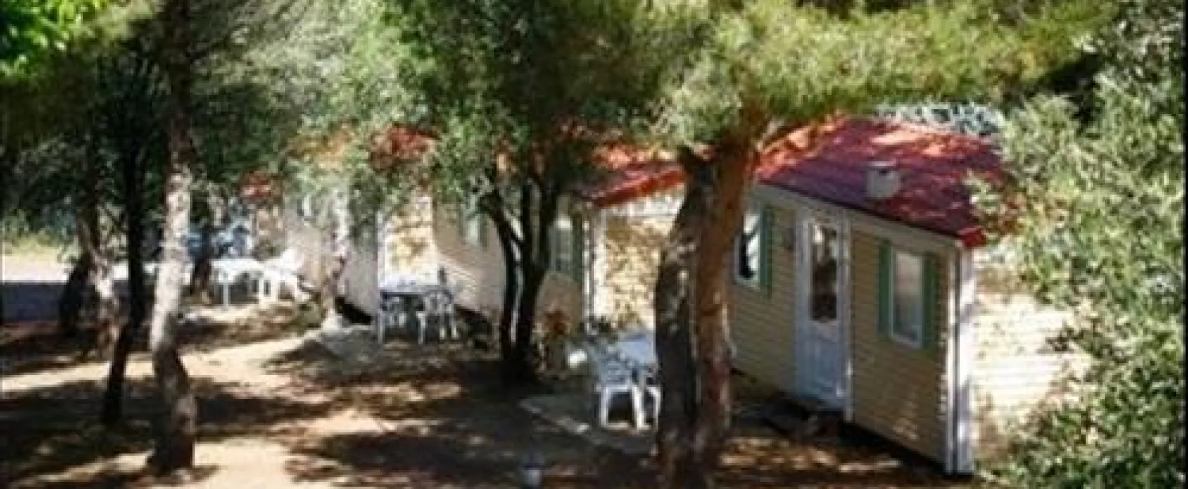 Camping Domaine De La Pinede