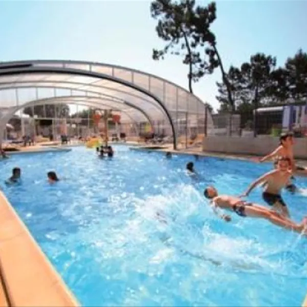 camping-les-flots-blues-la-faute-sur-mer-sznmi
