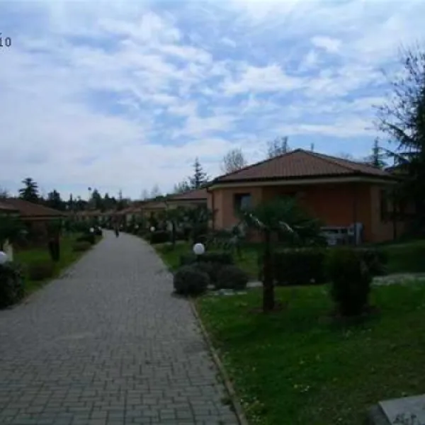 camping-bella-italia-peschiera-del-garda-d7xfy
