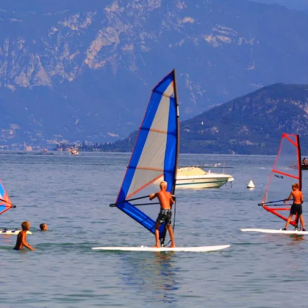 camping-bella-italia-peschiera-del-garda-qxvlq