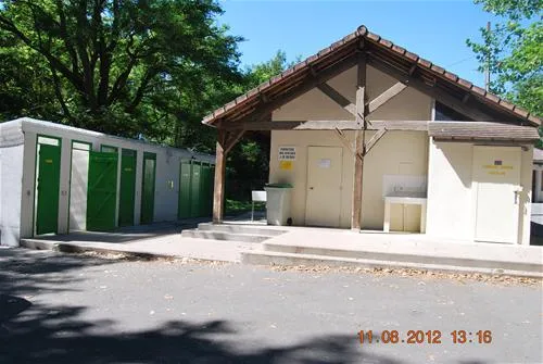 camping-gaston-marchand-st-jean-de-la-ruelle-r5ygw