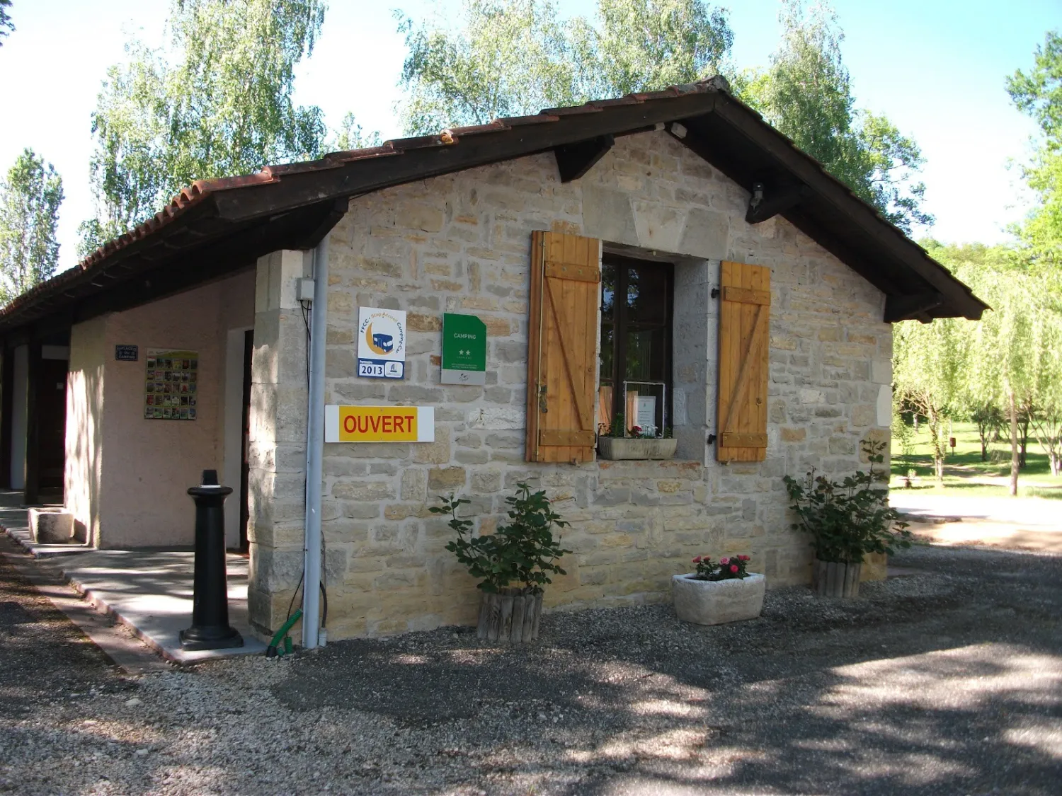 camping-le-lac-de-parisot-parisot-skuew
