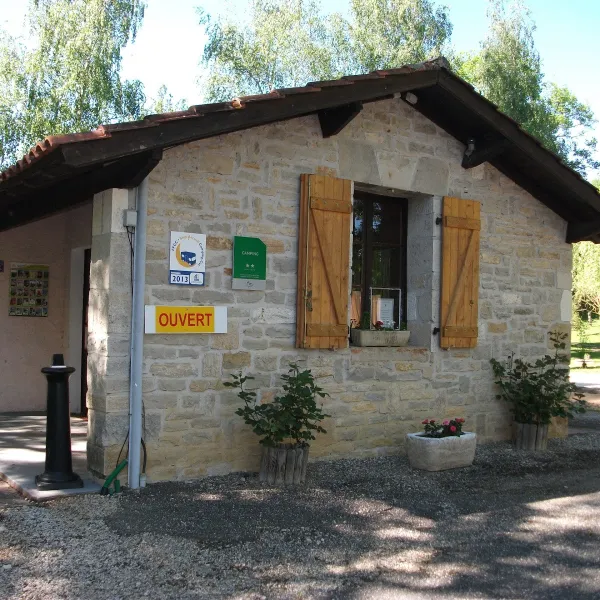 camping-le-lac-de-parisot-parisot-skuew