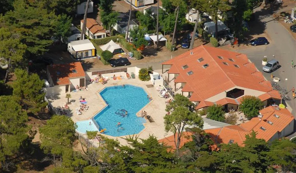 camping-les-cypres-st-gilles-croix-de-vie-conwv