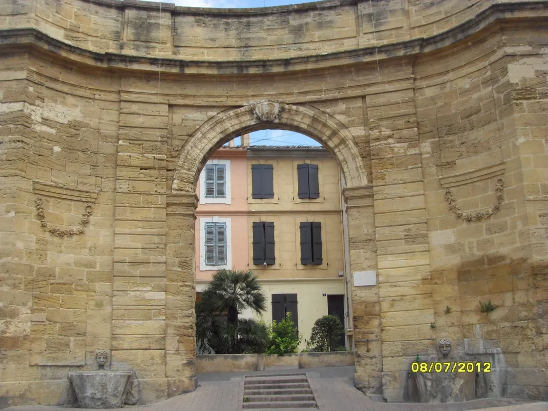 le-vallon-des-cigales-istres-sdv8c