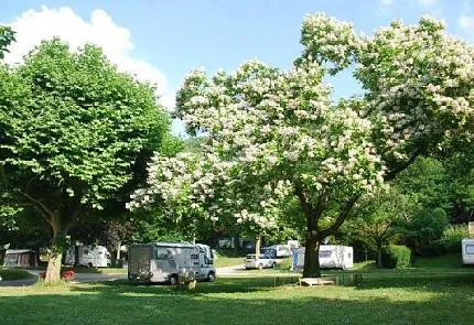 camping-le-bois-de-cornage-isre-79kun