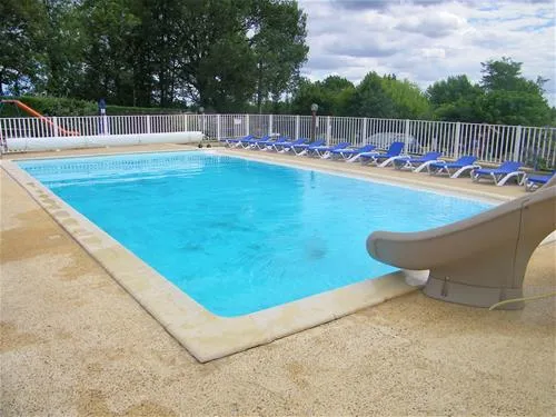 camping-la-ferme-des-poutiroux-limeuil-jkzgf