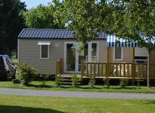 flower-camping-longchamp-st-lunaire-vyx27