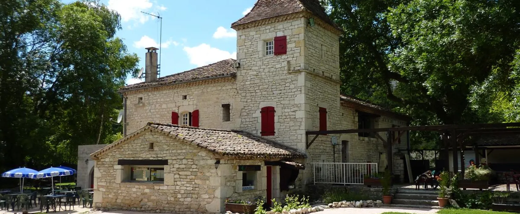 Camping Des Arcades  