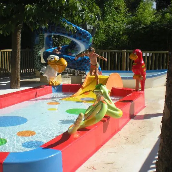 capfun-parc-et-plage-hyeres-o37md