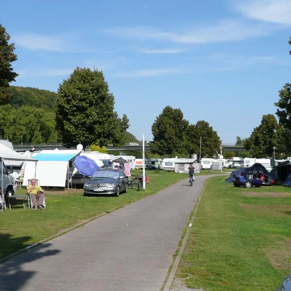 camping-karlstadt-am-schwimmbad-karlstadt-dpmz2