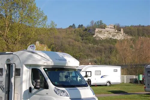 camping-karlstadt-am-schwimmbad-karlstadt-xfmim
