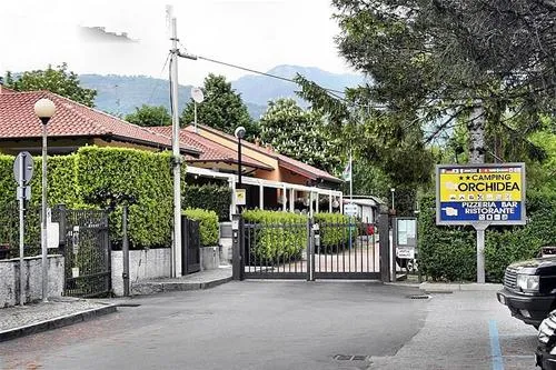campeggio-orchidea-feriolo-baveno-z4ddt