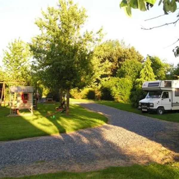 camping-les-pommiers-saintsylvestre-de-cormeilles-csdjy