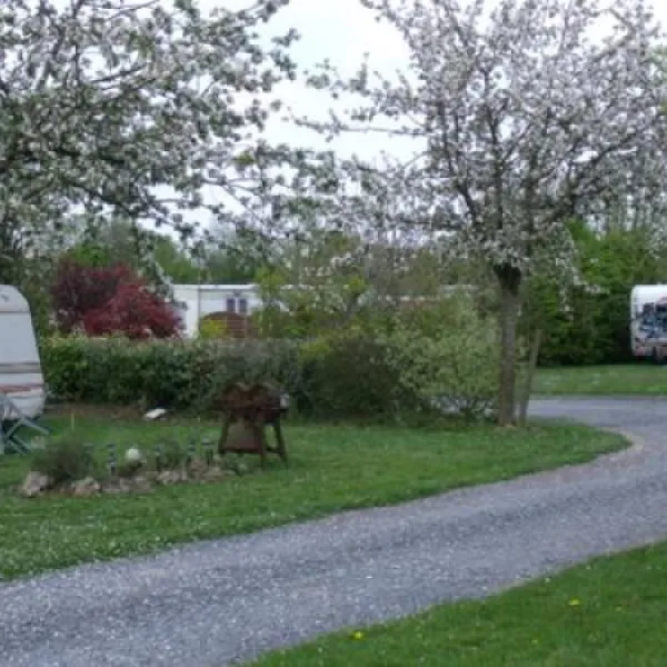 camping-les-pommiers-saintsylvestre-de-cormeilles-psv1f