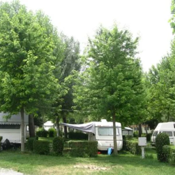 campeggio-cappuccini-peschiera-del-garda-yrxjp
