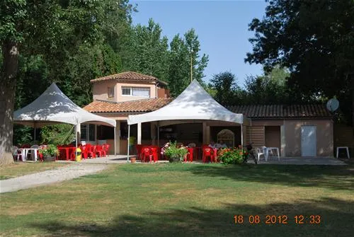 camping-de-cognac-cognac-x8m4q