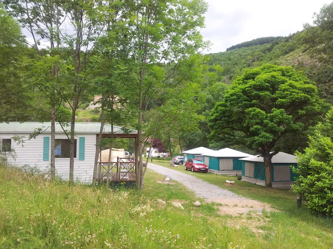 le-cheylard-le-cheylard-ardeche-k07ut
