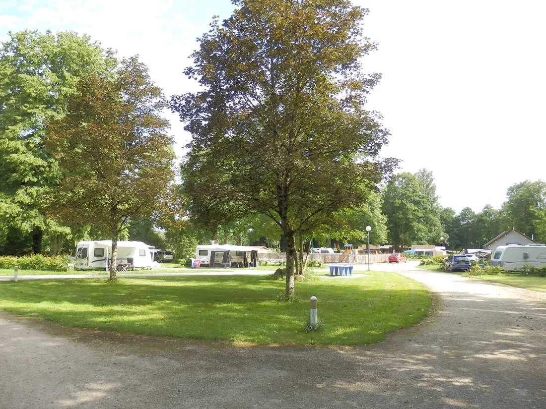 flower-camping-domaine-du-buisson-louvemont-rjoos