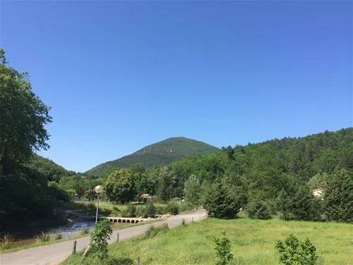camping-la-bernede-rennes-les-bains-ujmv3