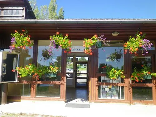 camping-du-lac-de-mondon-cromac-ef2sq