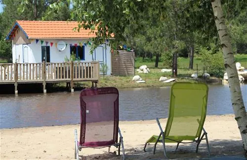 camping-la-rochade-naujac-sur-mer-vlnqg