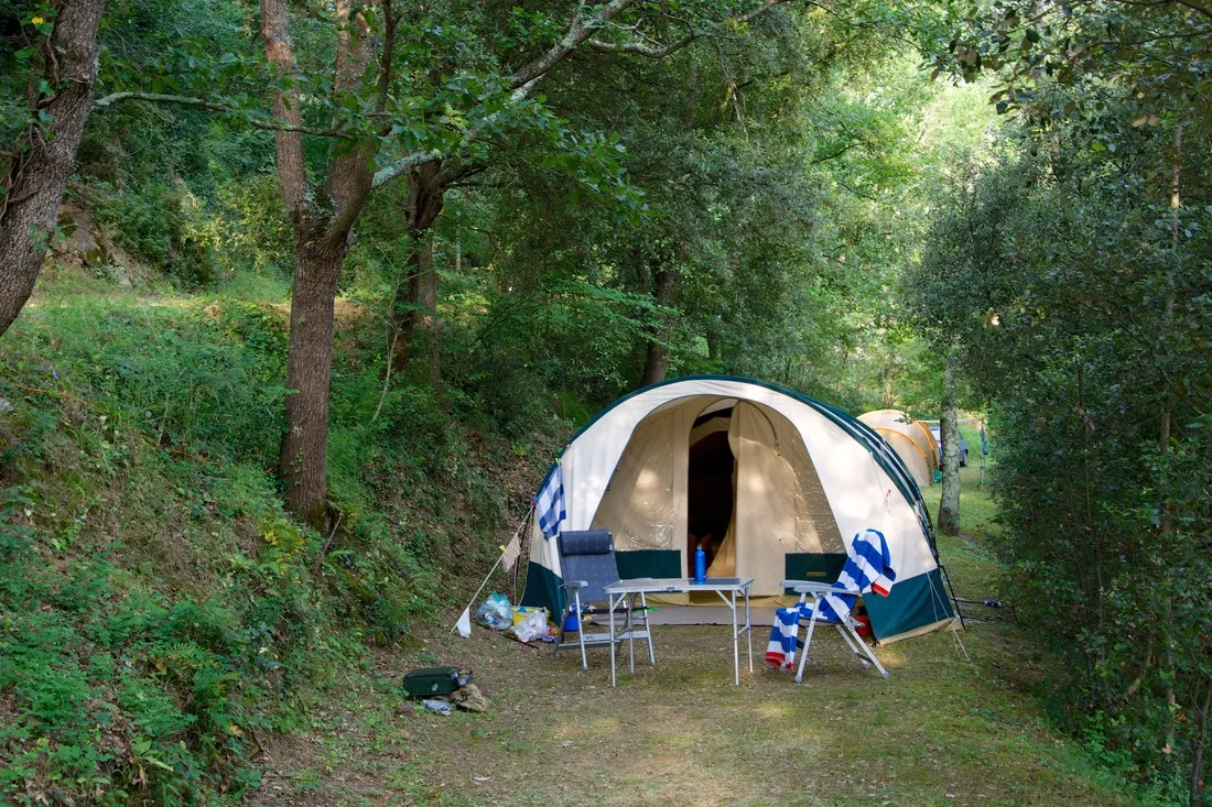 camping-naturiste-du-mas-de-la-balma-montbolo-zkqrx