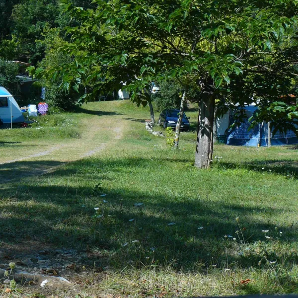 camping-naturiste-du-mas-de-la-balma-montbolo-ztjib