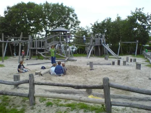 camping-am-deich-nordsee-krummhrnupleward-jz1a9
