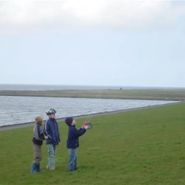 camping-am-deich-nordsee-krummhrnupleward-lcz3p