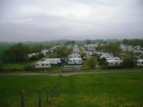 camping-am-deich-nordsee-krummhrnupleward-lgx96