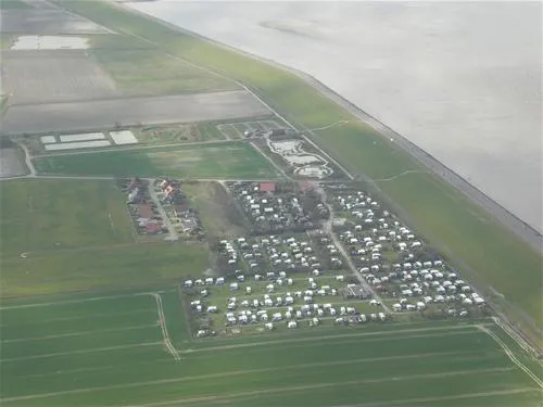 camping-am-deich-nordsee-krummhrnupleward-oqkdh