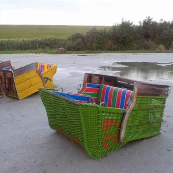 camping-am-deich-nordsee-krummhrnupleward-qtbld