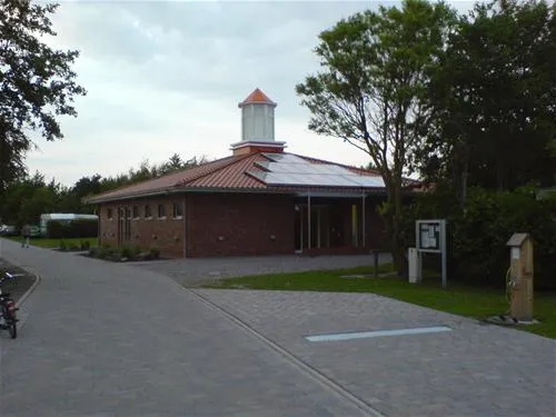 camping-am-deich-nordsee-krummhrnupleward-sqpv4