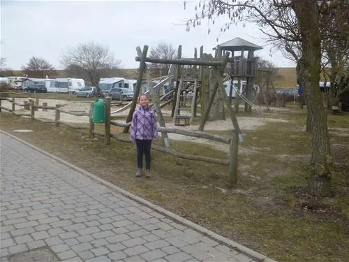 camping-am-deich-nordsee-krummhrnupleward-uc1gj