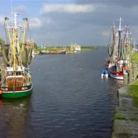 camping-am-deich-nordsee-krummhrnupleward-xemym