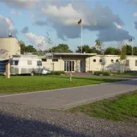 camping-am-deich-nordsee-krummhrnupleward-zutgj